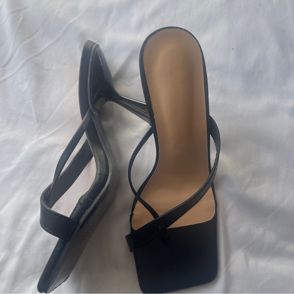 simple black heel